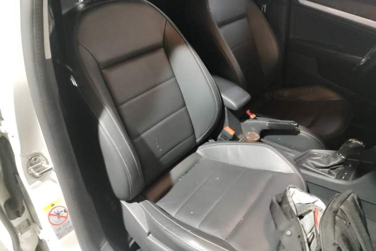 Used Volkswagen Gran Lavida 2015 230TSI DSG Comfort Edition Right Front Seat