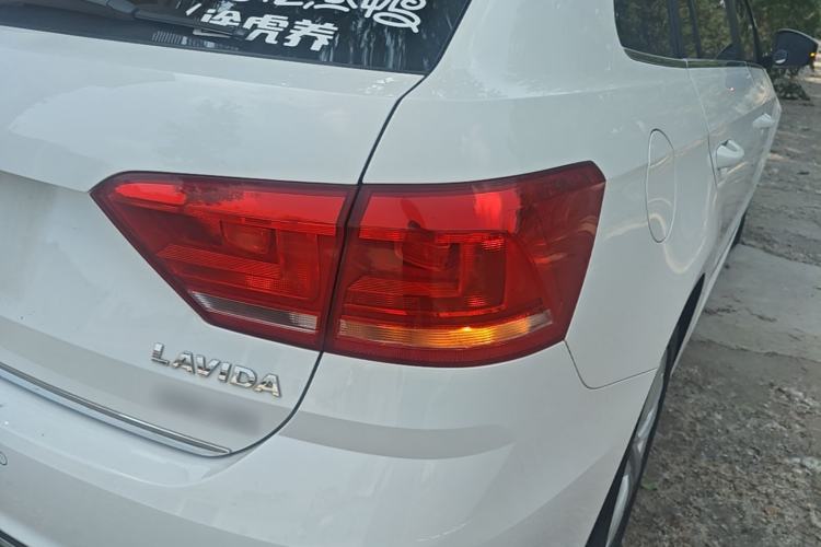 Used Volkswagen Gran Lavida 2015 230TSI DSG Comfort Edition Right Rear Taillight