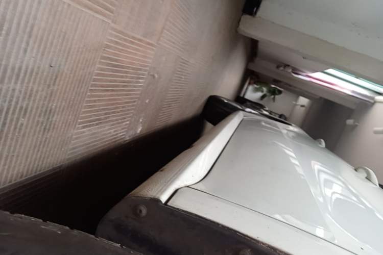 Used Volkswagen Gran Lavida 2015 230TSI DSG Comfort Edition Right Side Sill