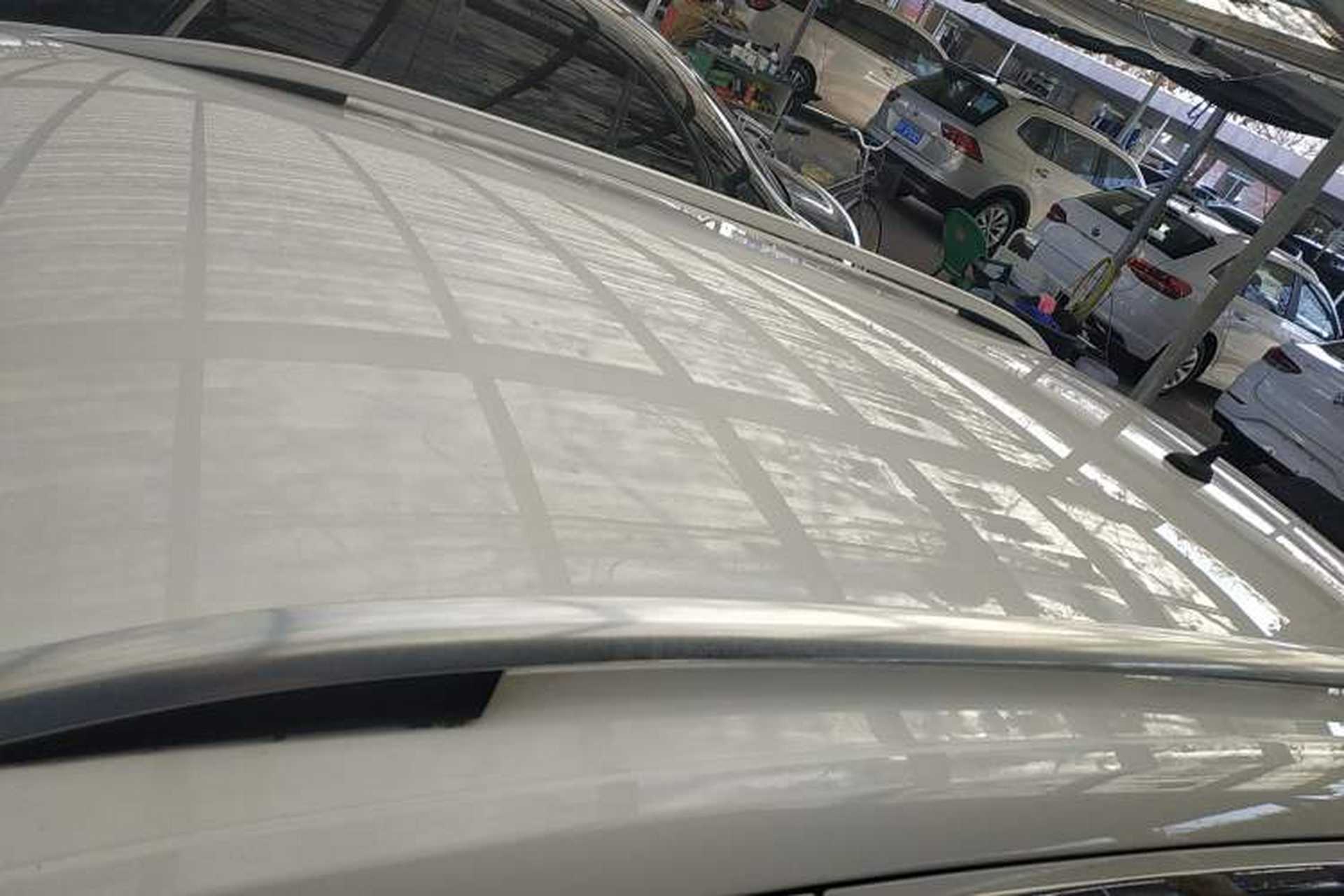 Used Volkswagen Gran Lavida 2015 1.6L Manual Fashion Edition Roof
