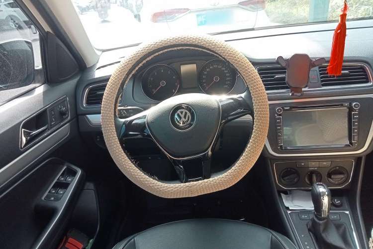Used Volkswagen Gran Lavida 2015 230TSI DSG Comfort Edition Steering Wheel