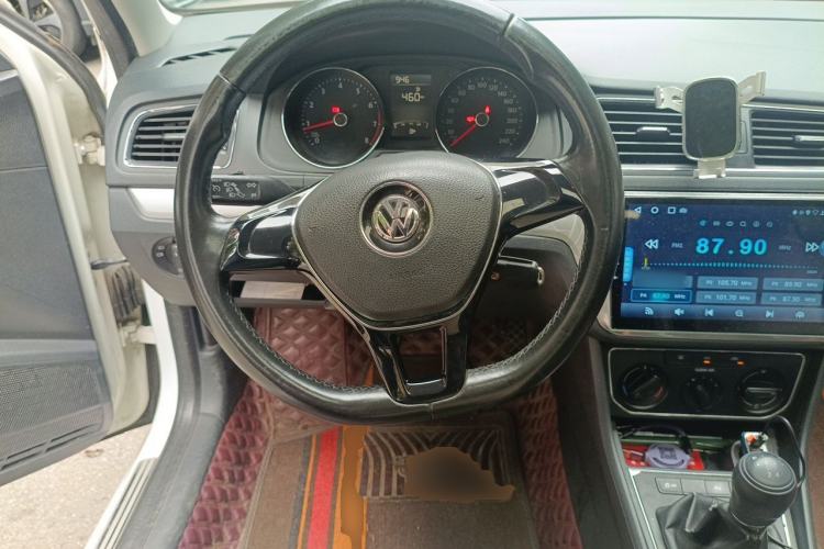 Used Volkswagen Gran Lavida 2015 1.6L Manual Comfort Edition Steering Wheel