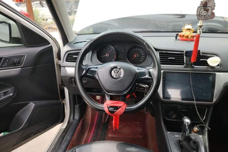 Used Volkswagen Gran Lavida 2015 230TSI DSG Comfort Edition Steering Wheel