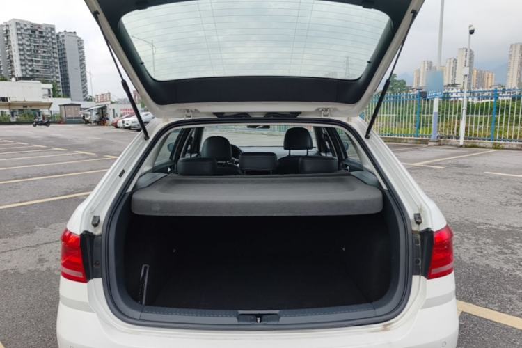 Used Volkswagen Gran Lavida 2015 230TSI DSG Comfort Edition Trunk