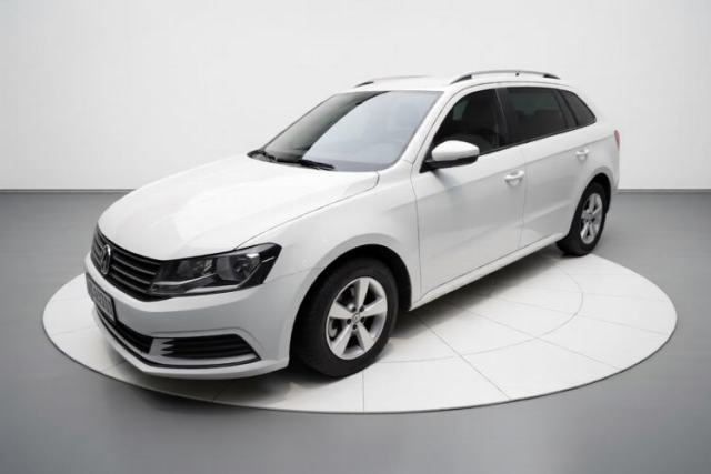 Ojetý Volkswagen Gran Lavida 2015 1.6L Manual Fashion Edition