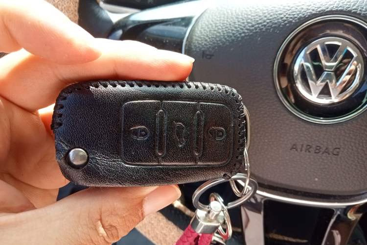 Used Volkswagen Gran Lavida 2015 230TSI DSG Comfort Edition Vehicle Key