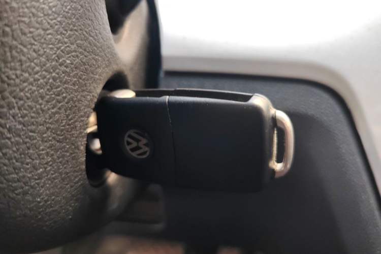 Used Volkswagen Gran Lavida 2015 1.6L Automatic Comfort Edition Vehicle Key