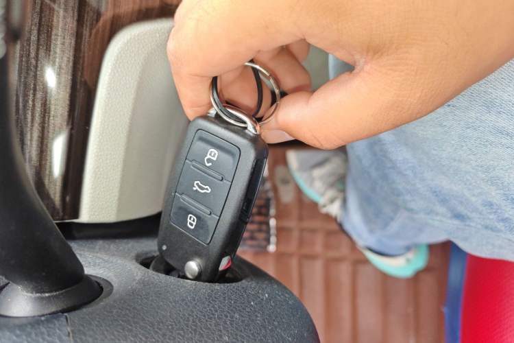 Used Volkswagen Gran Lavida 2015 1.6L Automatic Comfort Edition Vehicle Key