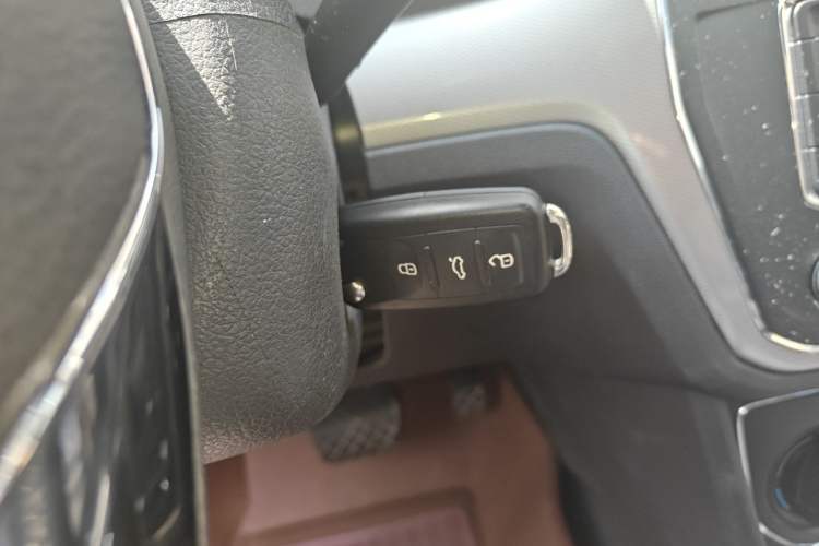 Used Volkswagen Gran Lavida 2015 230TSI DSG Comfort Edition Vehicle Key