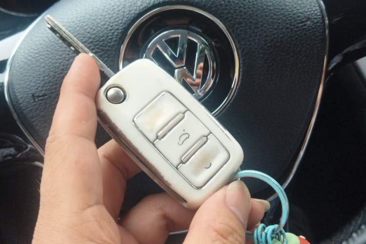 Used Volkswagen Gran Lavida 2015 1.6L Automatic Comfort Edition Vehicle Key