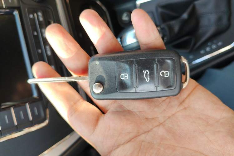 Used Volkswagen Gran Lavida 2015 230TSI DSG Comfort Edition Vehicle Key