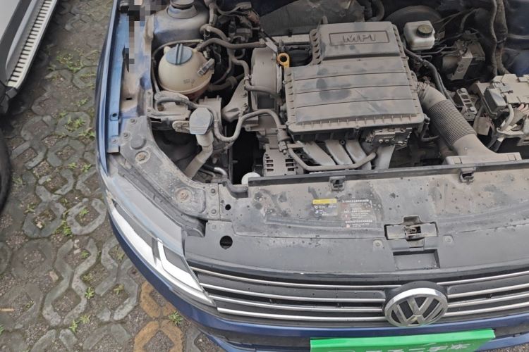 Used Volkswagen Gran Lavida 2017 1.6L Automatic Comfort Edition Engine Bay Right