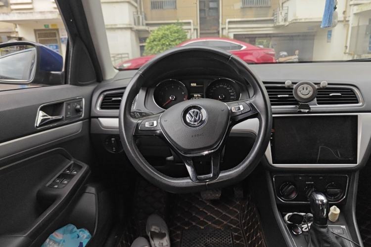 Used Volkswagen Gran Lavida 2017 1.6L Automatic Comfort Edition Steering Wheel