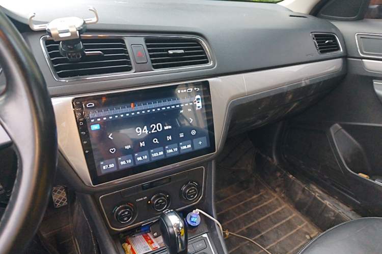 Used Volkswagen Gran Lavida 2017 180TSI DSG Comfort Edition Audio And AC Panel