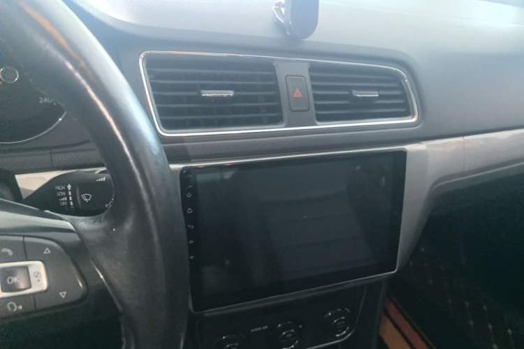 Used Volkswagen Gran Lavida 2017 180TSI DSG Comfort Edition Audio And AC Panel
