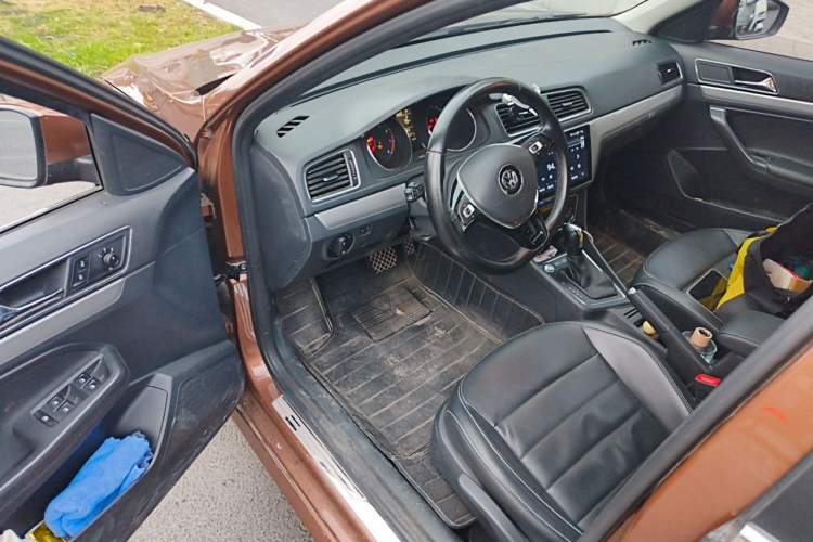 Used Volkswagen Gran Lavida 2017 180TSI DSG Comfort Edition Driver Seat