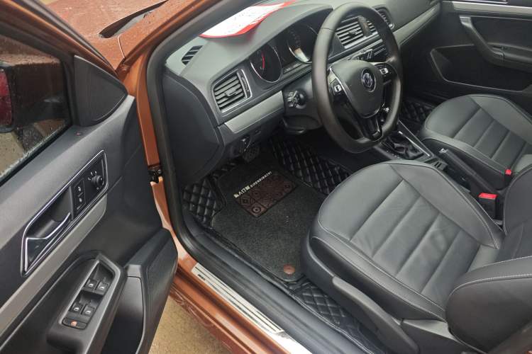 Used Volkswagen Gran Lavida 2017 180TSI DSG Comfort Edition Driver Seat
