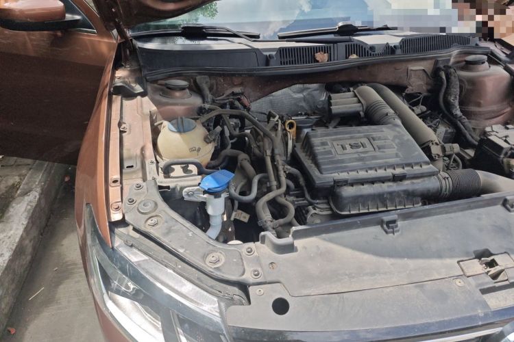 Used Volkswagen Gran Lavida 2017 180TSI DSG Comfort Edition Engine Bay Right