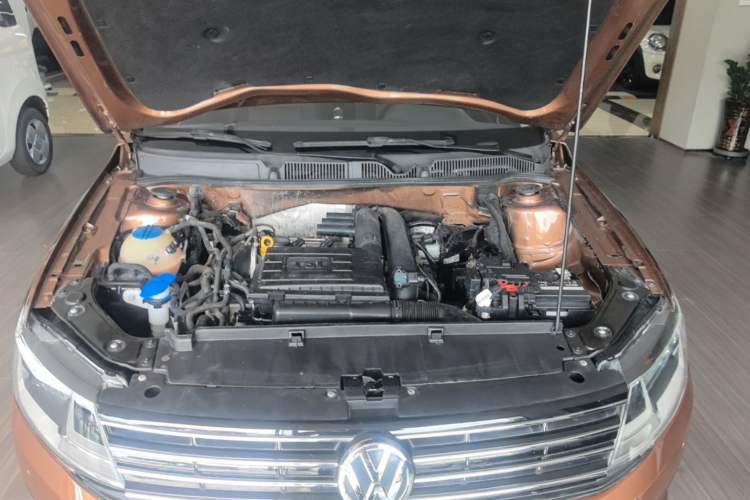 Used Volkswagen Gran Lavida 2017 180TSI DSG Comfort Edition Engine Bay