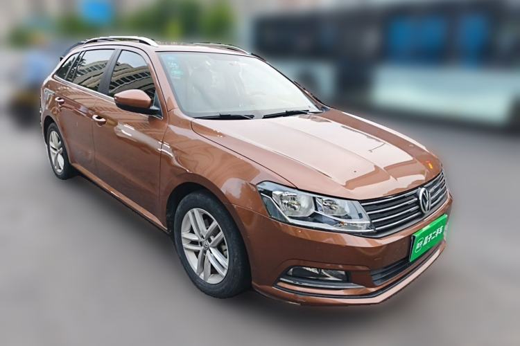 Used Volkswagen Gran Lavida 2017 180TSI DSG Comfort Edition Front Right 45 Deg