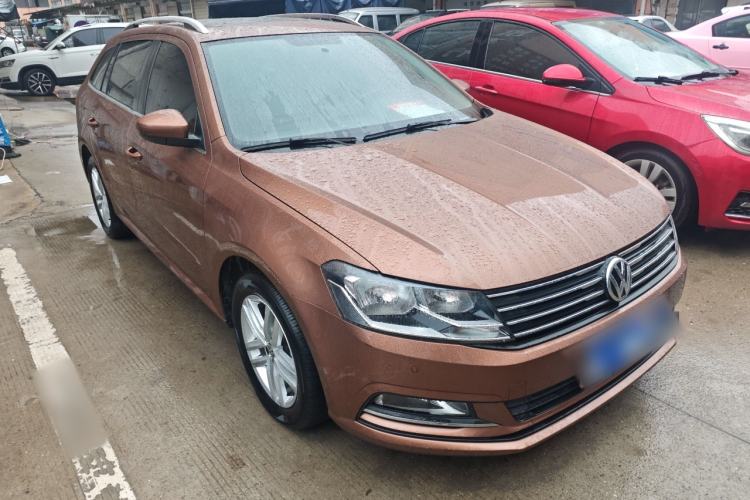 Used Volkswagen Gran Lavida 2017 180TSI DSG Comfort Edition Front Right 45 Deg