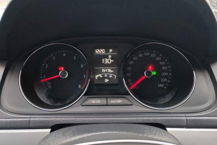 Used Volkswagen Gran Lavida 2017 180TSI DSG Comfort Edition Instrument Cluster