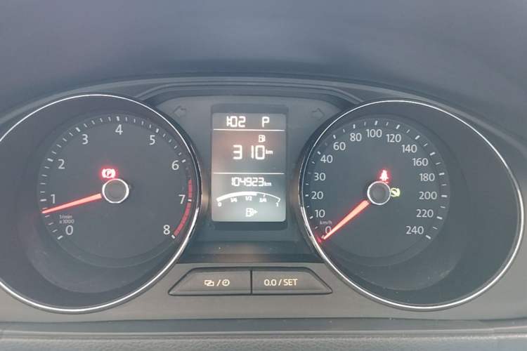 Used Volkswagen Gran Lavida 2017 180TSI DSG Comfort Edition Instrument Cluster