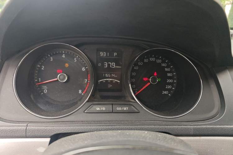 Used Volkswagen Gran Lavida 2017 180TSI DSG Comfort Edition Instrument Cluster