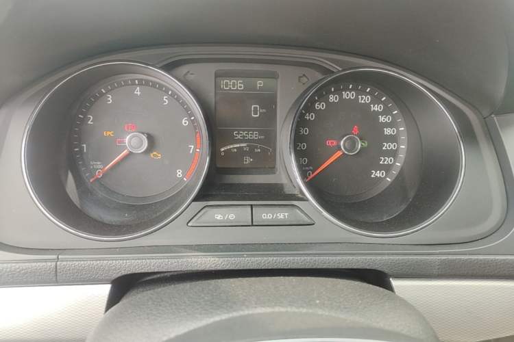 Used Volkswagen Gran Lavida 2017 180TSI DSG Comfort Edition Instrument Cluster