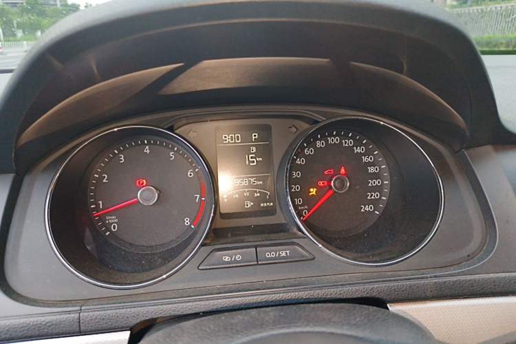 Used Volkswagen Gran Lavida 2017 180TSI DSG Comfort Edition Instrument Cluster