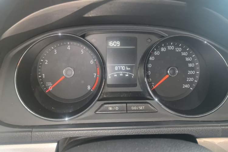 Used Volkswagen Gran Lavida 2017 180TSI DSG Comfort Edition Instrument Cluster