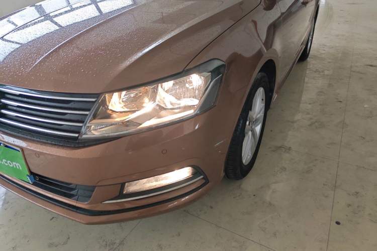 Used Volkswagen Gran Lavida 2017 180TSI DSG Comfort Edition Left Front Headlight