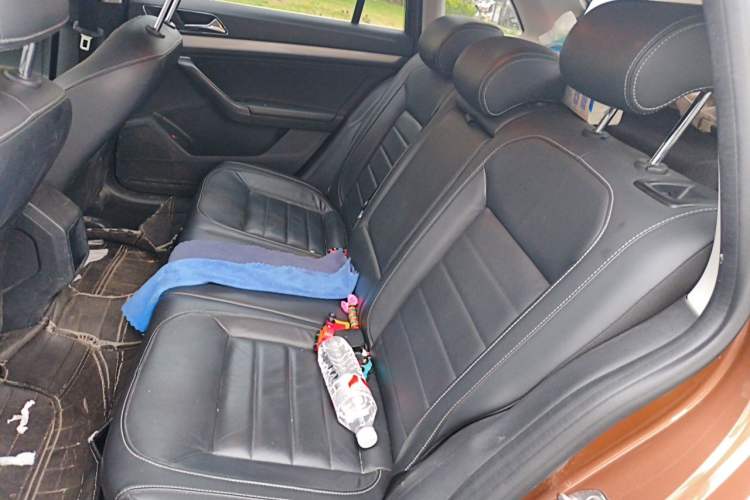 Used Volkswagen Gran Lavida 2017 180TSI DSG Comfort Edition Left Rear Seat