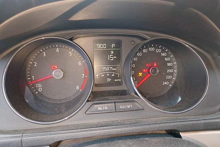 Used Volkswagen Gran Lavida 2017 180TSI DSG Comfort Edition Odometer Close Up