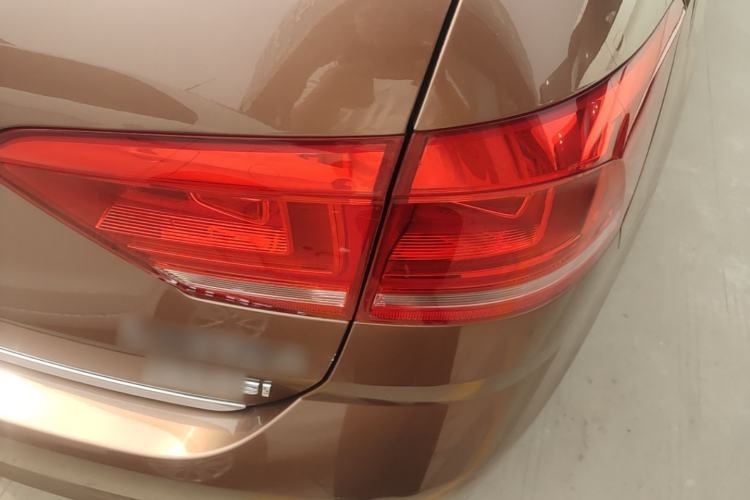 Used Volkswagen Gran Lavida 2017 180TSI DSG Comfort Edition Right Rear Taillight