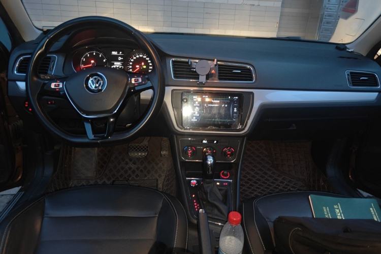 Used Volkswagen Gran Lavida 2017 230TSI DSG Comfort Edition Center Console