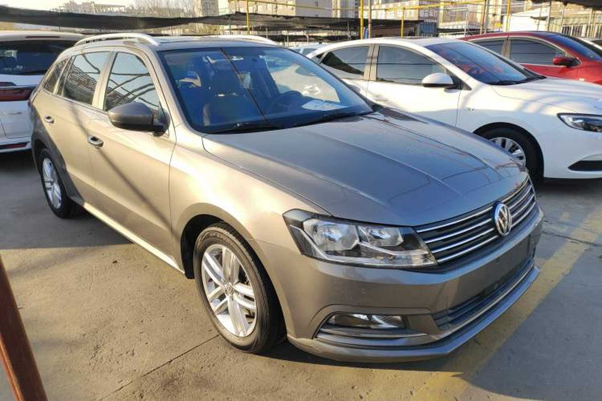 Used Volkswagen Gran Lavida 2017 230TSI DSG Comfort Edition Front Right 45 Deg