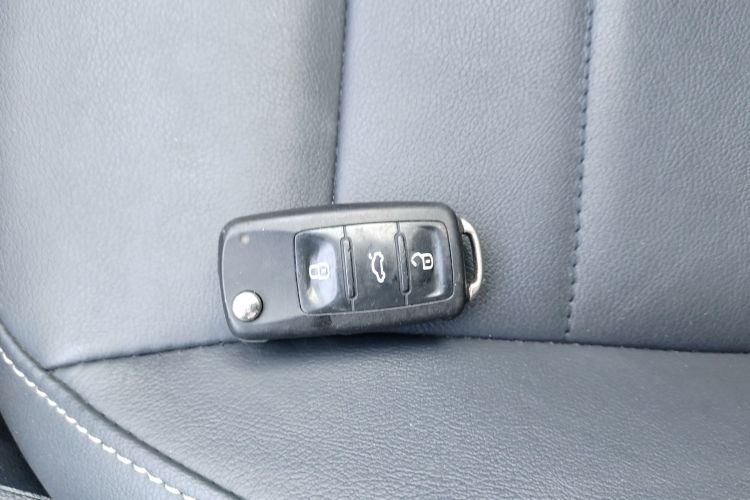 Used Volkswagen Gran Lavida 2017 230TSI DSG Comfort Edition Interior 1