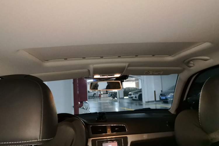 Used Volkswagen Gran Lavida 2017 180TSI DSG Comfort Edition Headliner