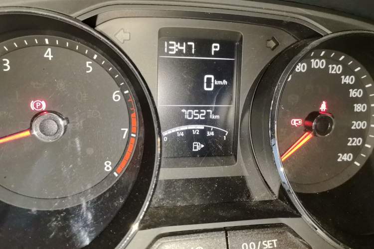 Used Volkswagen Gran Lavida 2017 180TSI DSG Comfort Edition Odometer Close Up