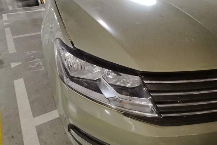 Used Volkswagen Gran Lavida 2017 180TSI DSG Comfort Edition Right Front Headlight