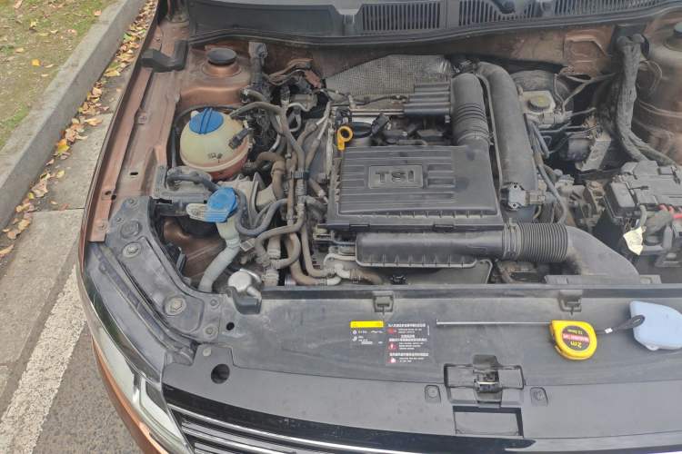 Used Volkswagen Gran Lavida 2017 180TSI DSG Comfort Edition Engine Bay Right