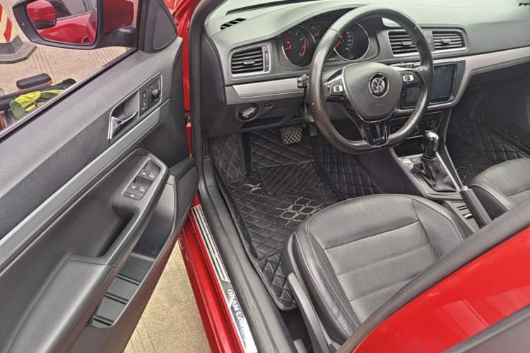 Used Volkswagen Gran Lavida 2017 180TSI DSG Comfort Edition Driver Seat
