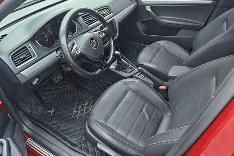 Used Volkswagen Gran Lavida 2017 180TSI DSG Comfort Edition Left Front Seat