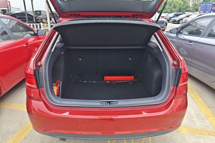Used Volkswagen Gran Lavida 2017 180TSI DSG Comfort Edition Trunk