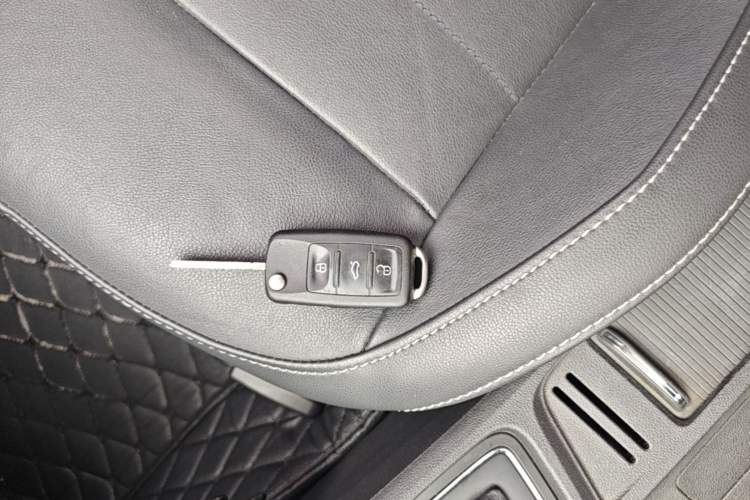 Used Volkswagen Gran Lavida 2017 180TSI DSG Comfort Edition Vehicle Key