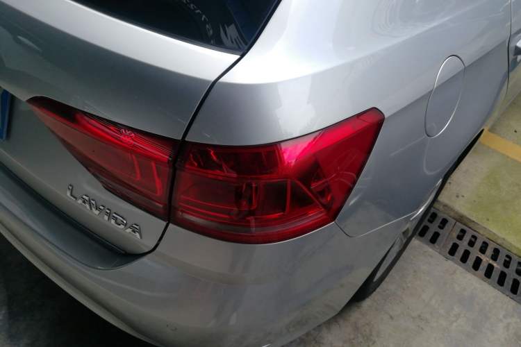 Used Volkswagen Gran Lavida 2017 180TSI DSG Comfort Edition Right Rear Taillight
