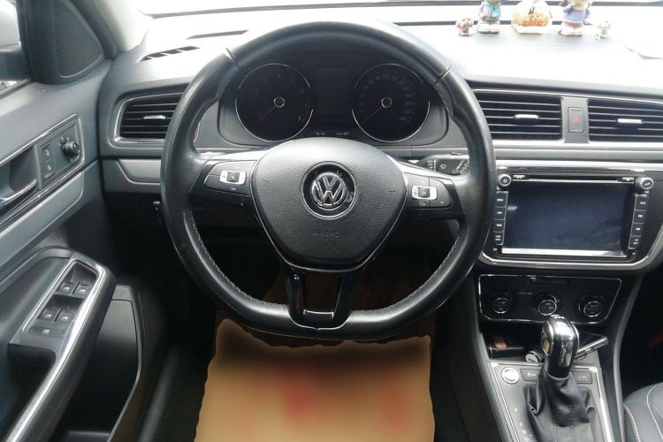 Used Volkswagen Gran Lavida 2017 180TSI DSG Comfort Edition Steering Wheel