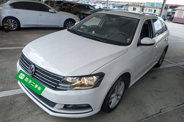 Ojetý Volkswagen Gran Lavida 2017 1.6L Automatic Comfort Edition