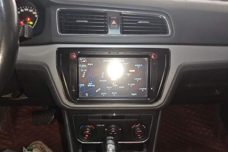 Used Volkswagen Gran Lavida 2017 180TSI DSG Comfort Edition Audio And AC Panel